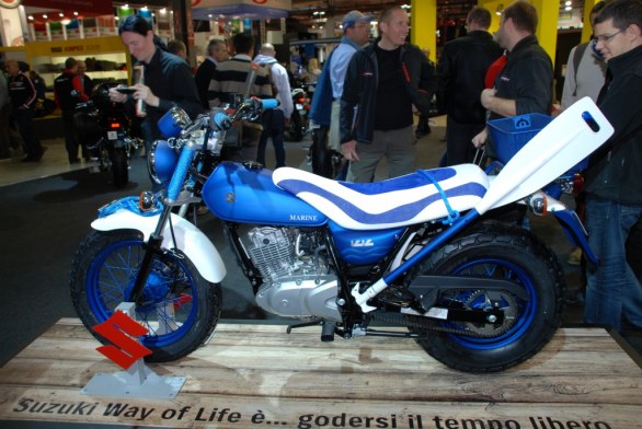 Suzuki_VanVan125_01.jpg